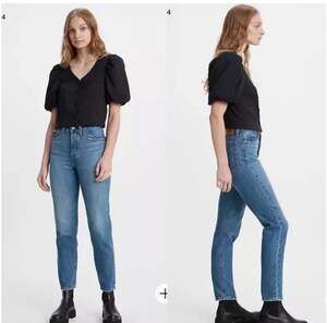 Levi’s Wedgie Fit Ankle Denim Highrise Jeans Athens Shut It Wash Size 25 button